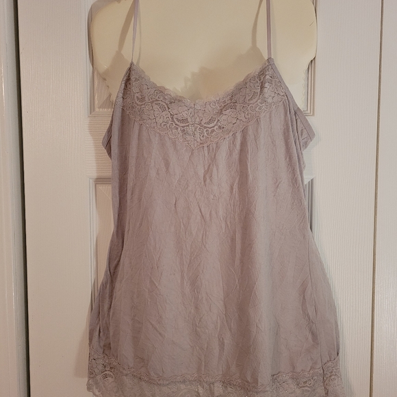 Maurices Tops - Maurices light purple lacy camisole size large
